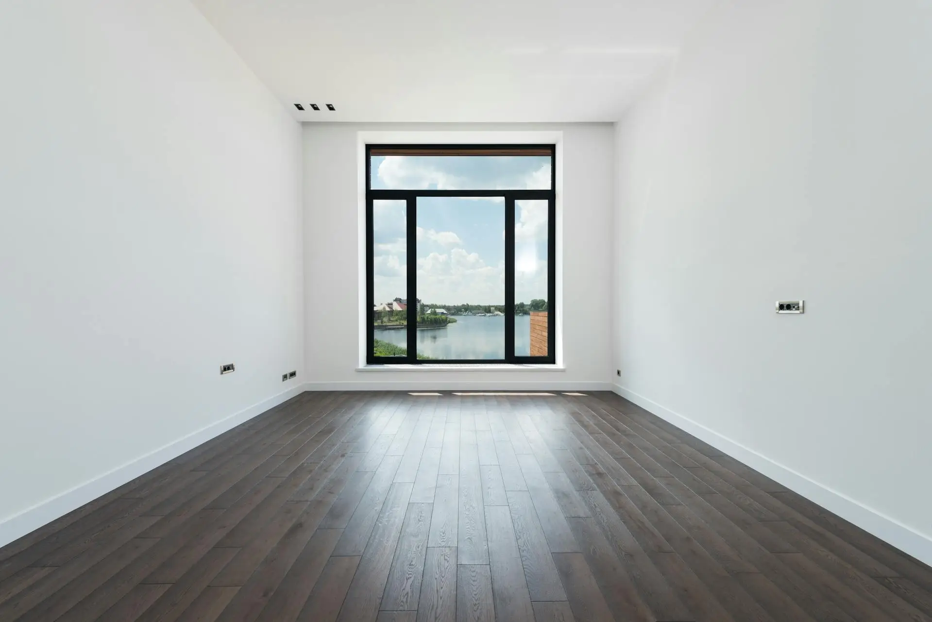 new home cleaning services by chomsky cleaning services Canada